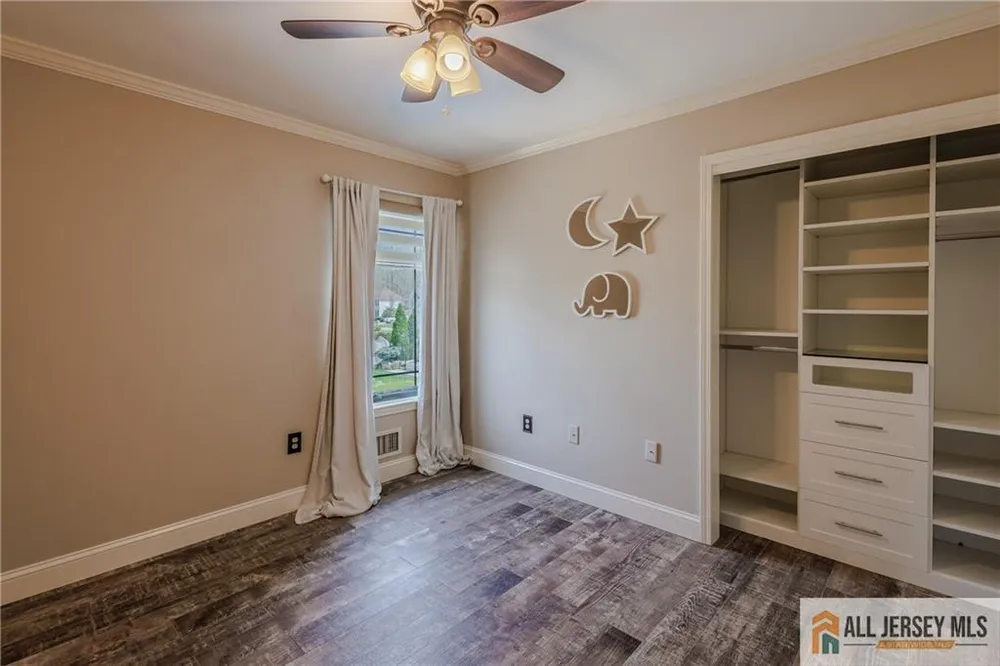 16 South St, Old Bridge, NJ 08857