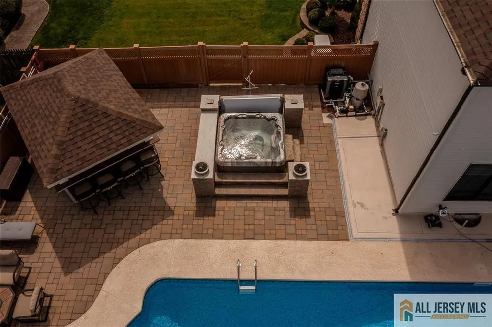 16 South St, Old Bridge, NJ 08857