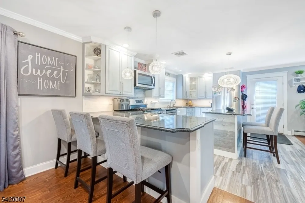 28 Hopson Ave, Little Falls, NJ 07424