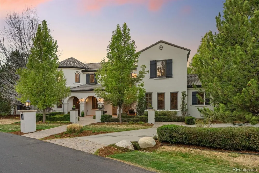 15 Foxtail Circle, Englewood, CO 80113