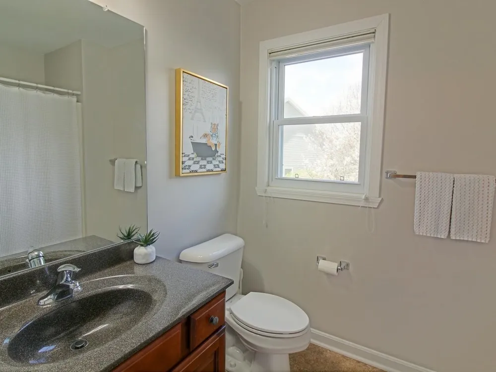 129 Allen Dr, Milton, VT 05468