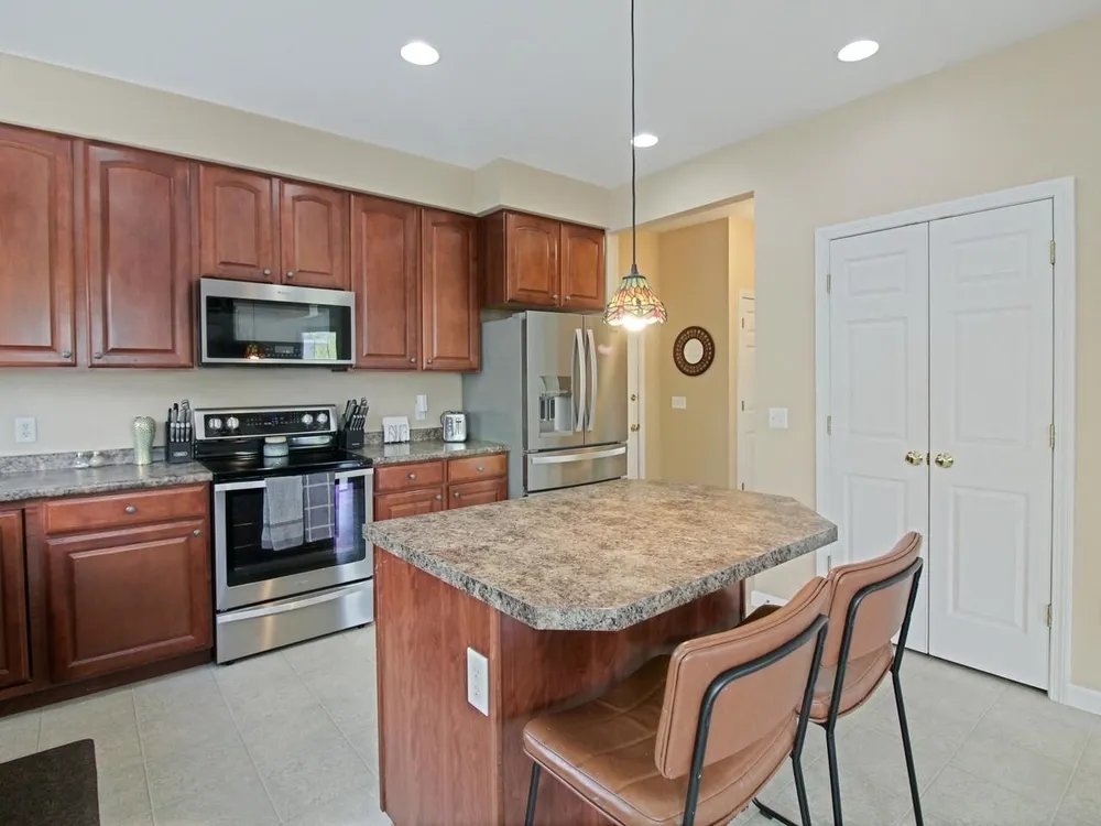 129 Allen Dr, Milton, VT 05468