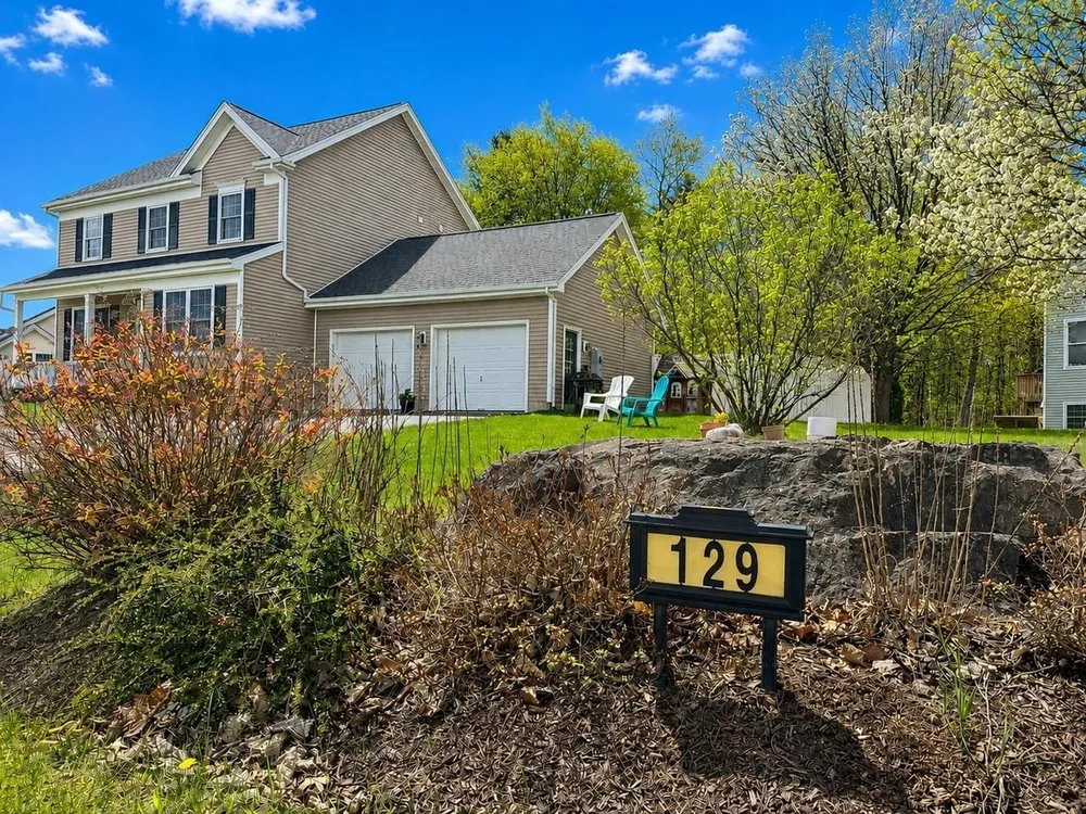 129 Allen Dr, Milton, VT 05468