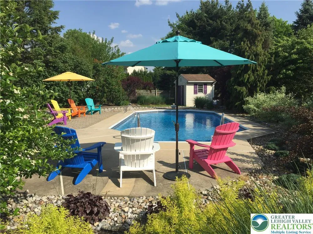 3920 Danberry Dr, Easton, PA 18045