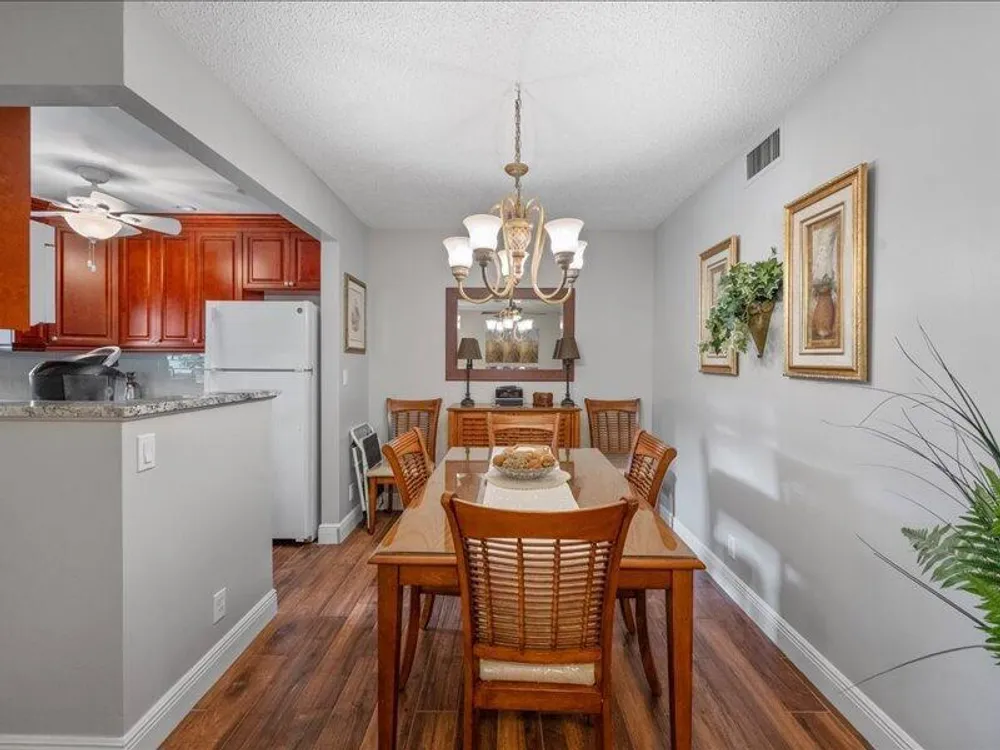 600 Snug Harbor Dr, Boynton Beach, FL 33435-6110