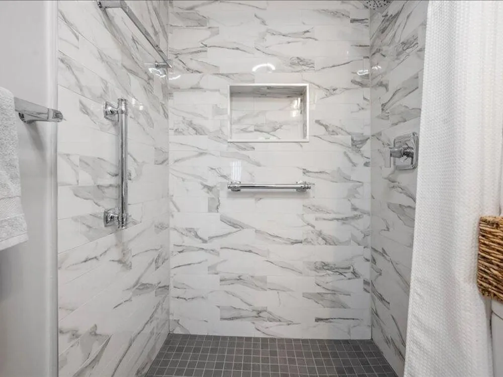 600 Snug Harbor Dr, Boynton Beach, FL 33435-6110