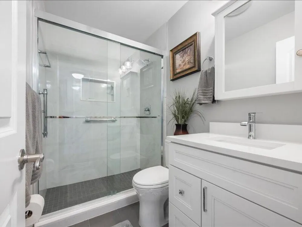600 Snug Harbor Dr, Boynton Beach, FL 33435-6110