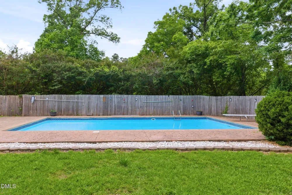 3209 Marie Dr, Raleigh, NC 27604