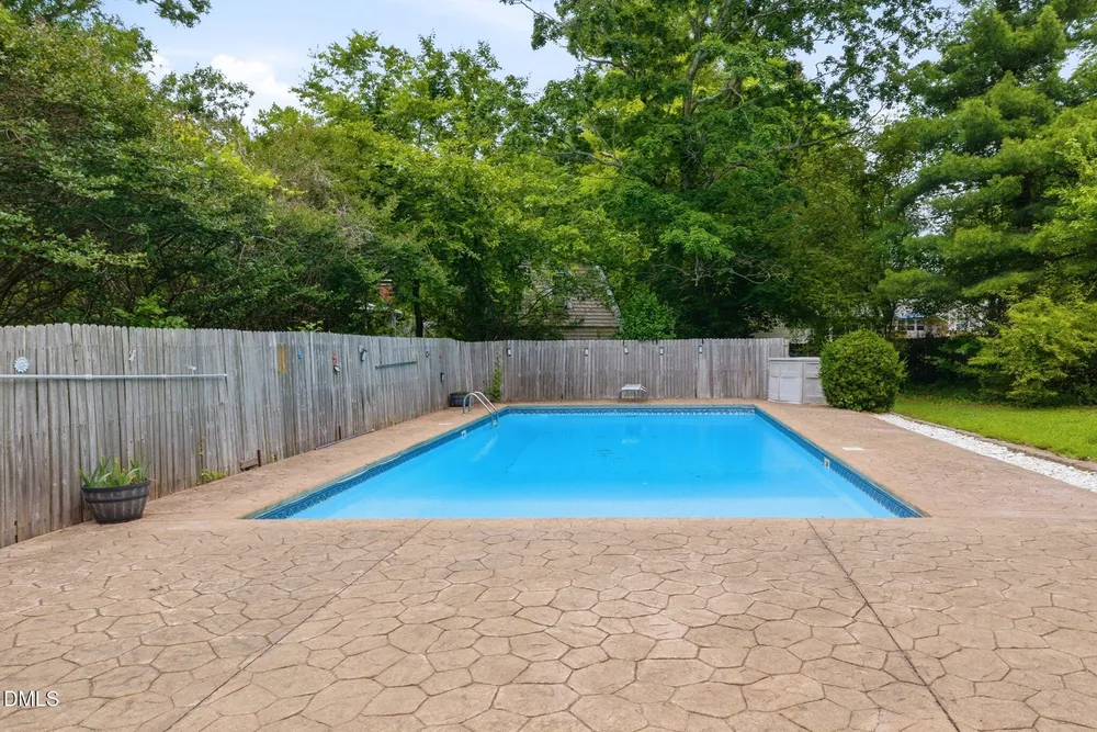 3209 Marie Dr, Raleigh, NC 27604