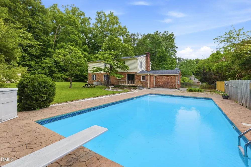 3209 Marie Dr, Raleigh, NC 27604