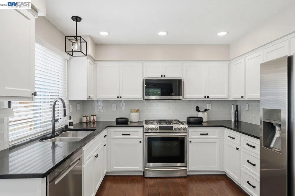 4847 Mangrove Dr, Dublin, CA 94568