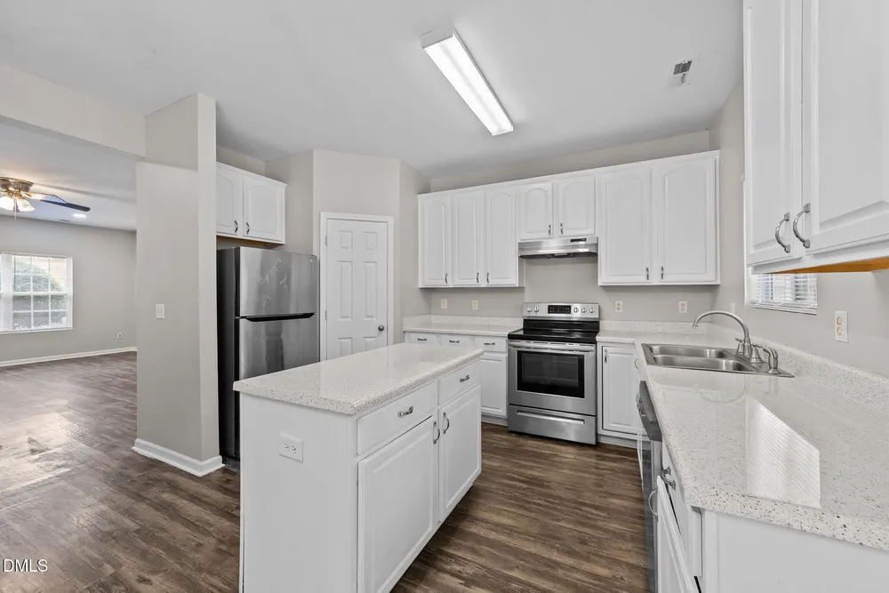 424 Alero Rd, Raleigh, NC 27610