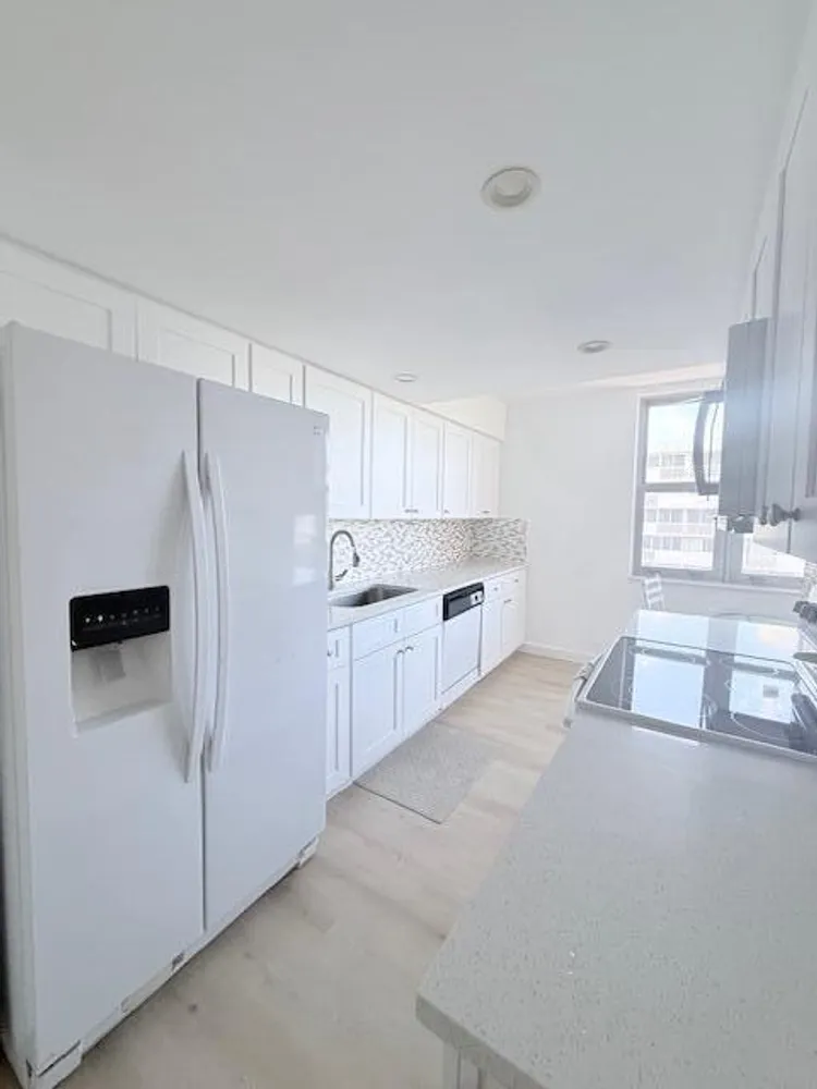 1180 S Ocean Blvd, Boca Raton, FL 33432