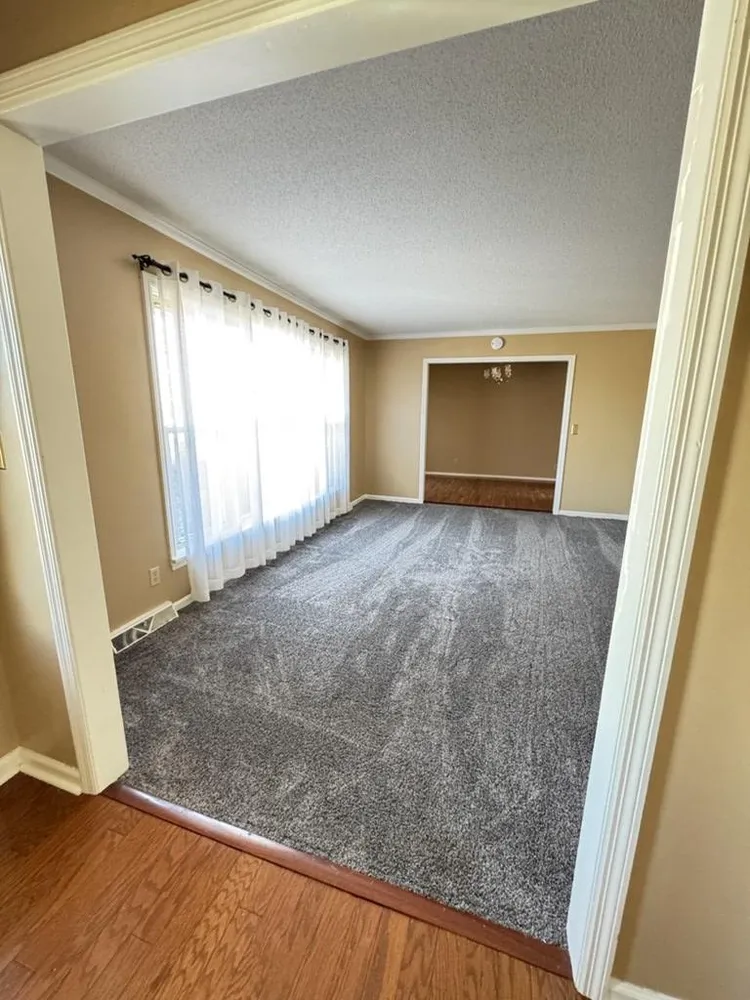 1103 Manly St, Dalton, GA 30720