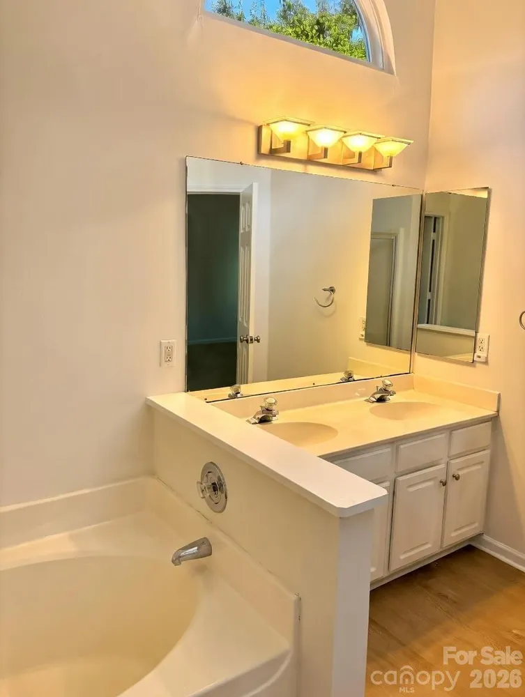 12313 Carolina Crossing Dr, Charlotte, NC 28273-4754