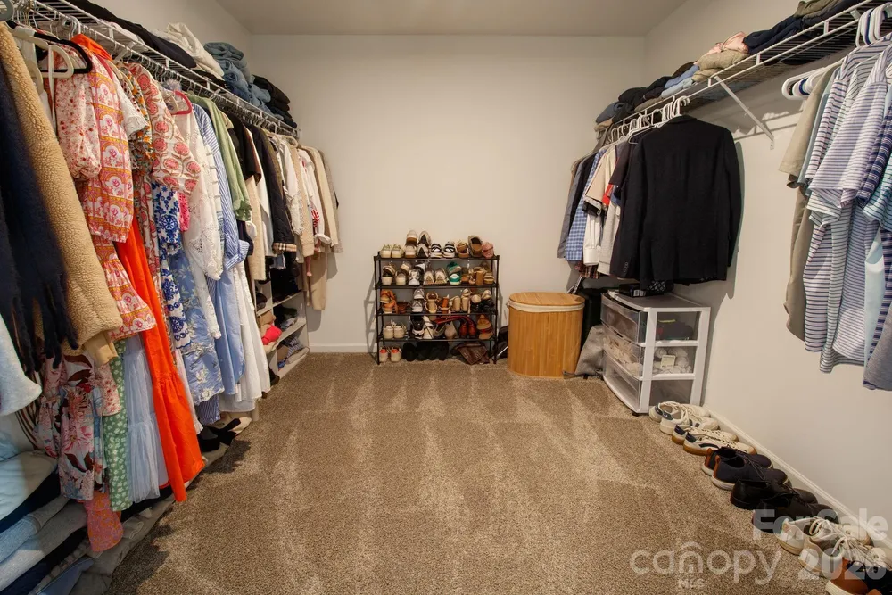 11104 Godwit Ln, Charlotte, NC 28278
