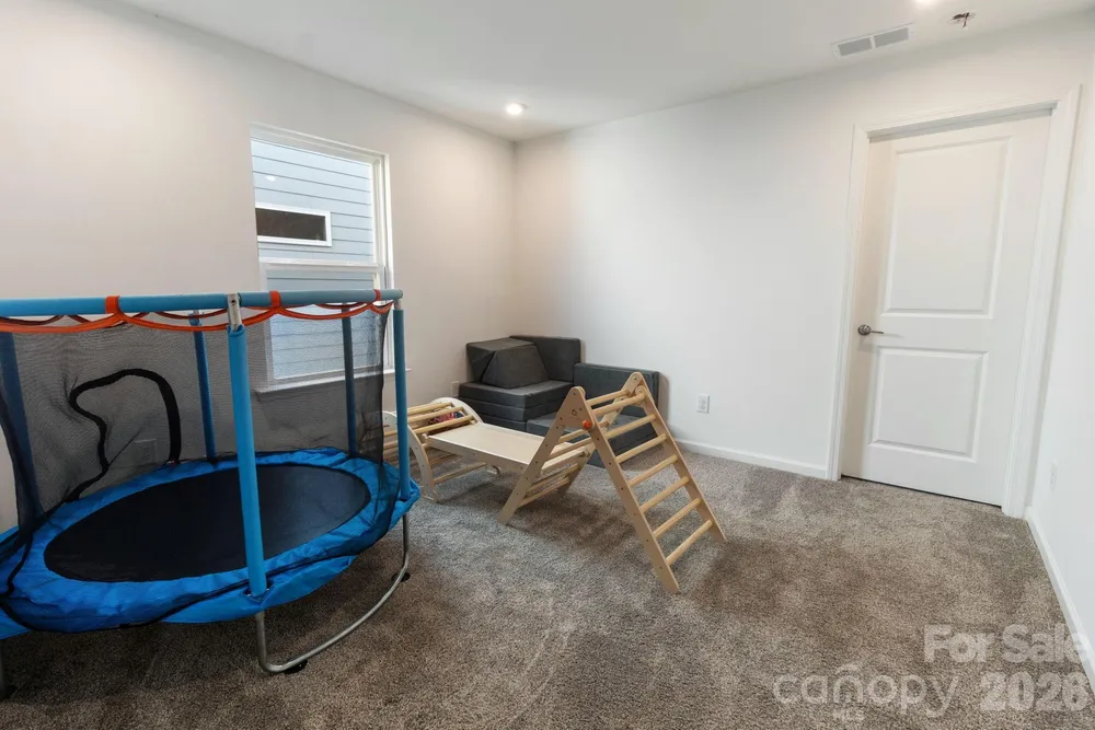 11104 Godwit Ln, Charlotte, NC 28278