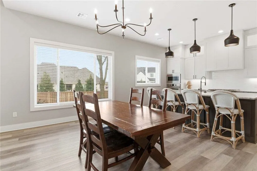 8605 W Migration Way, Bentonville, AR 72713