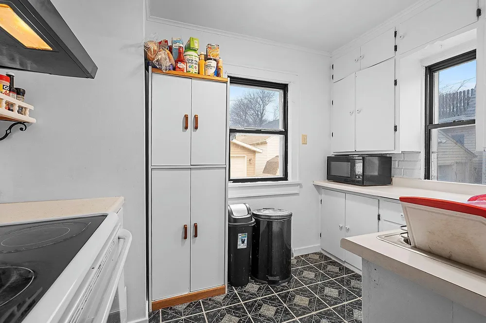 806 11th Ave, Green Bay, WI 54304