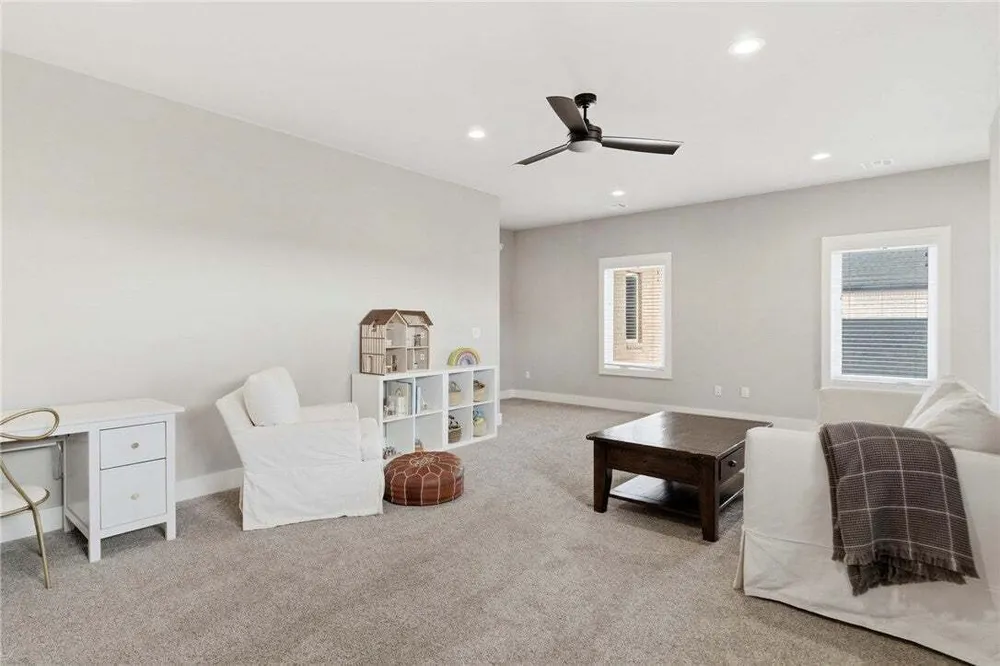 8605 W Migration Way, Bentonville, AR 72713
