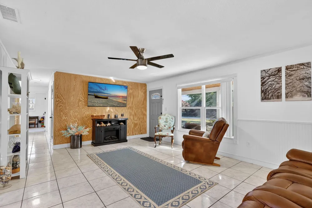 356 Traub Ave, Fort Pierce, FL 34982