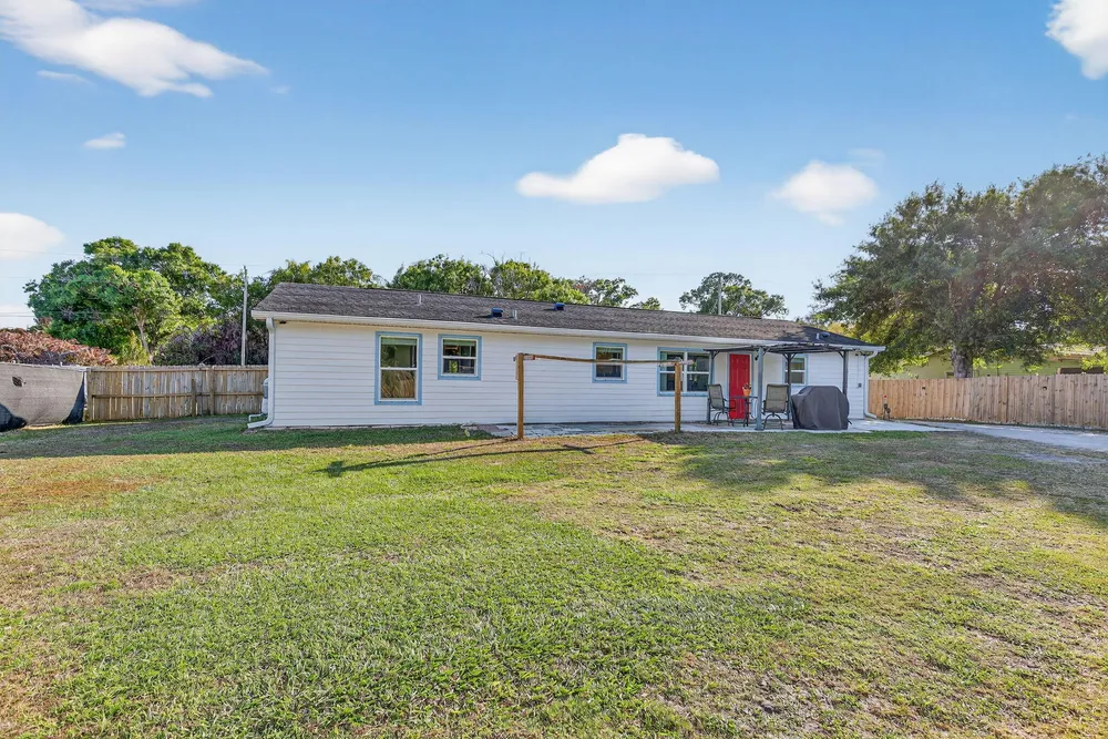356 Traub Ave, Fort Pierce, FL 34982