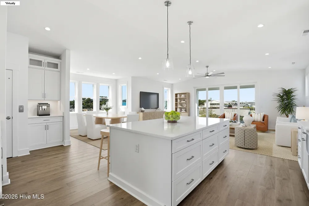 113 Ocean View Ave, Kure Beach, NC 28428