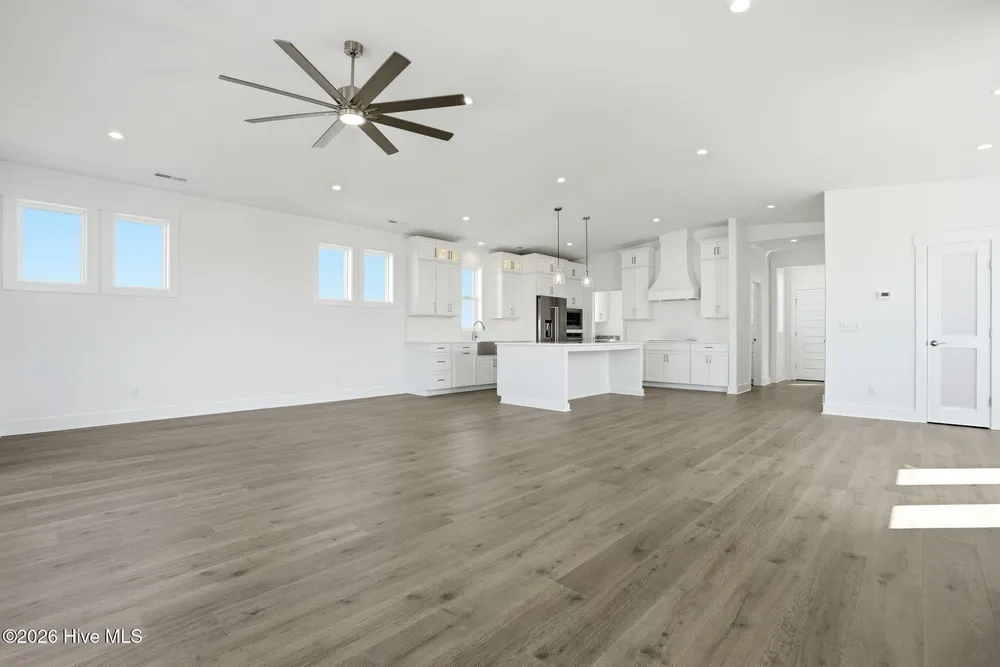 113 Ocean View Ave, Kure Beach, NC 28428