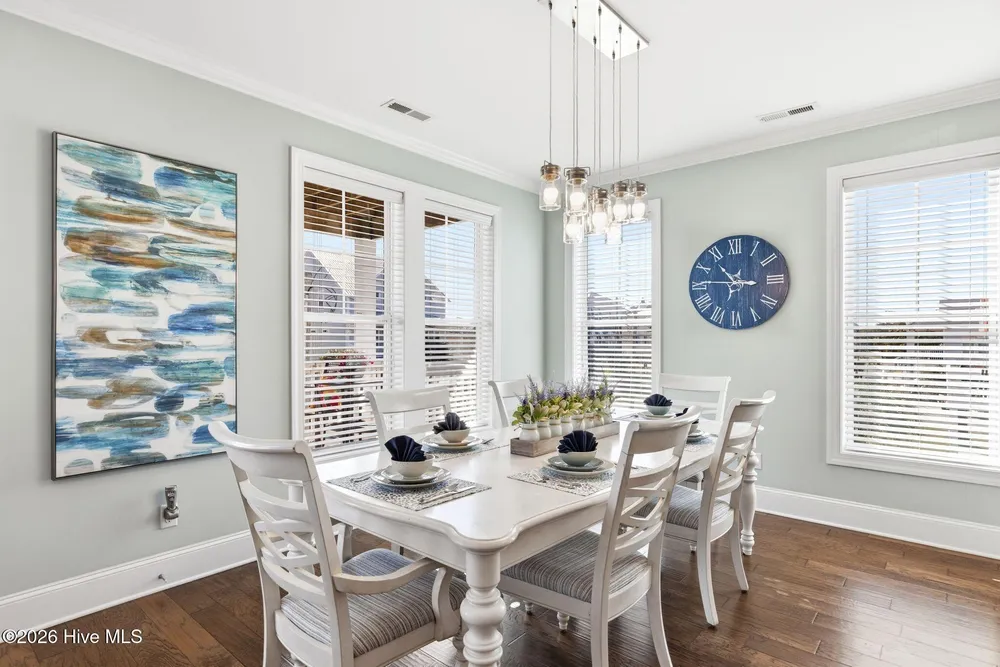 604 S 3rd St, Carolina Beach, NC 28428