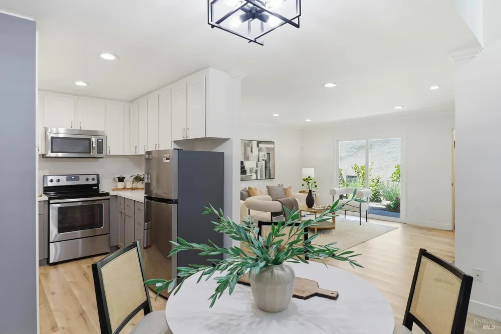 100 Marin Center Dr, San Rafael, CA 94903
