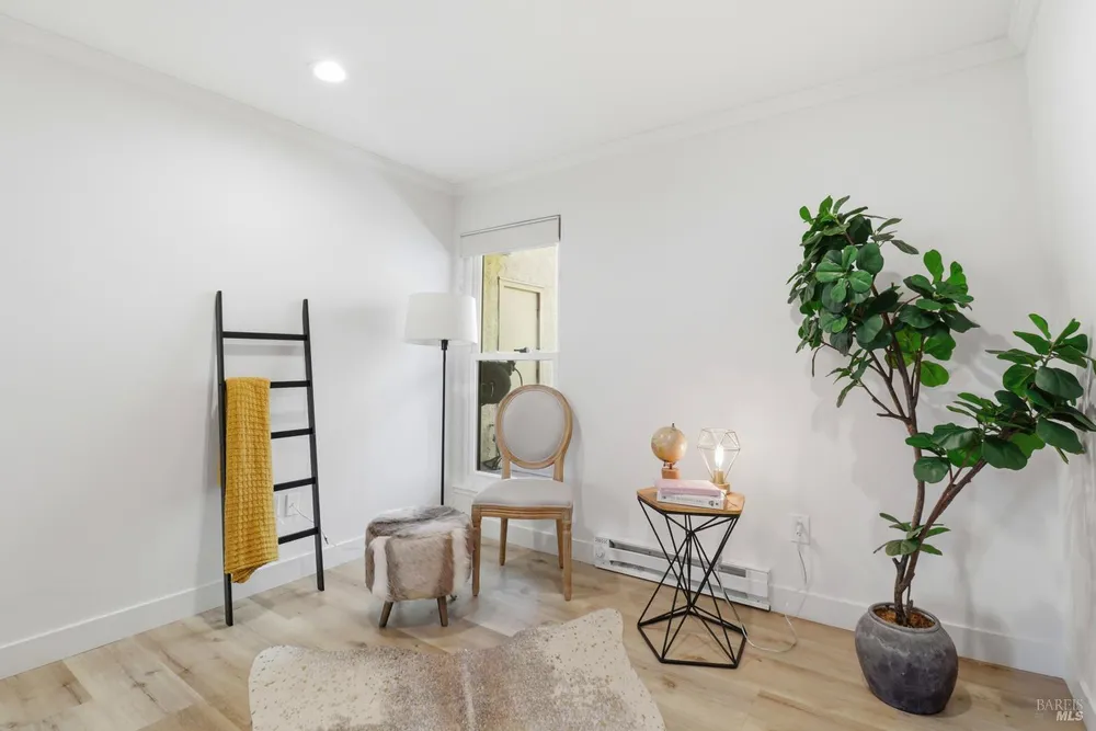 100 Marin Center Dr, San Rafael, CA 94903