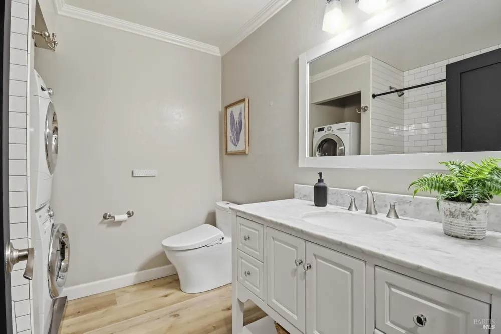 100 Marin Center Dr, San Rafael, CA 94903
