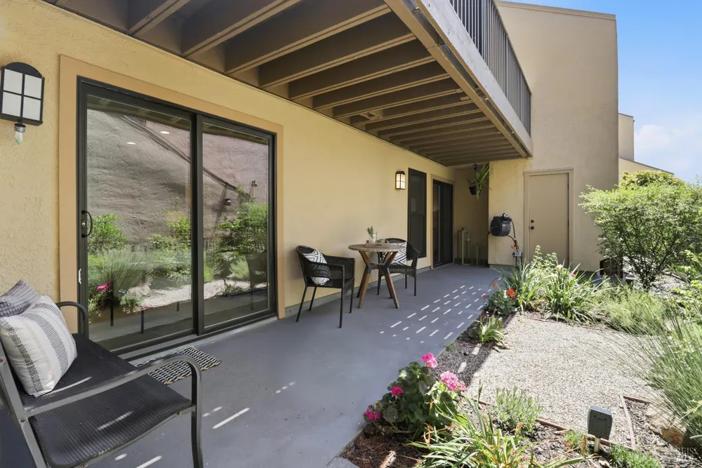 100 Marin Center Dr, San Rafael, CA 94903
