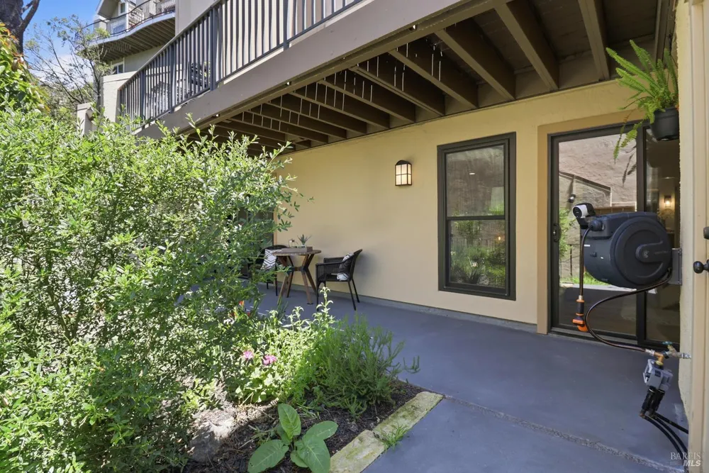 100 Marin Center Dr, San Rafael, CA 94903