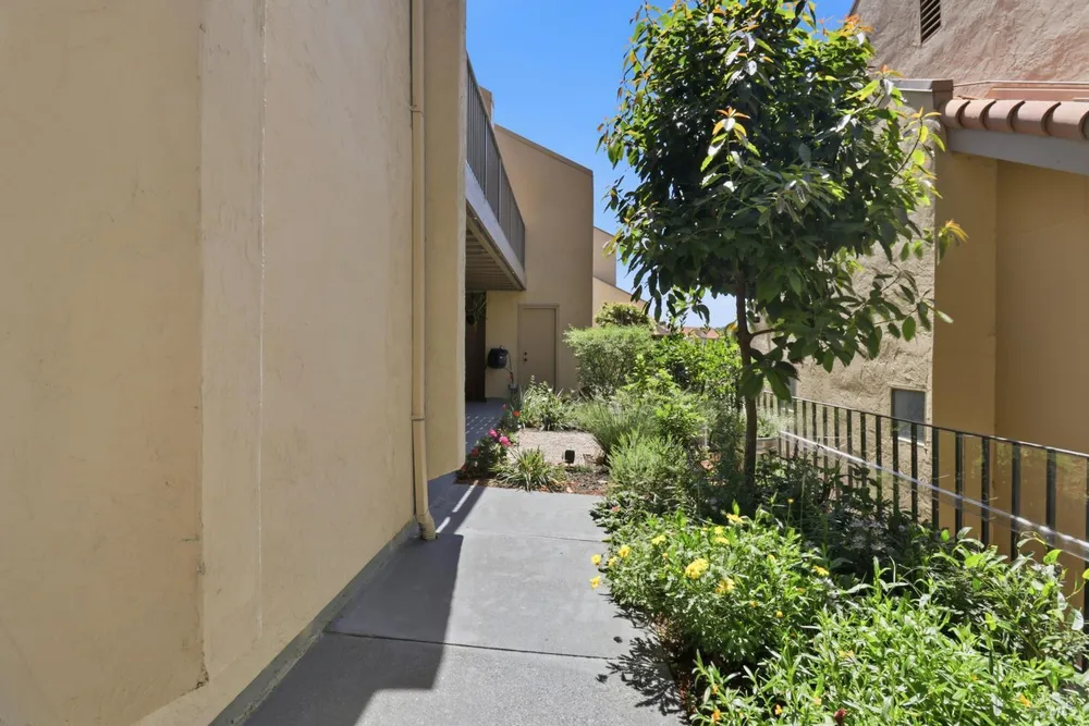 100 Marin Center Dr, San Rafael, CA 94903
