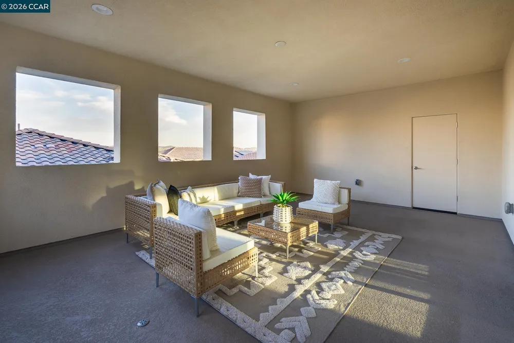 748 Roseum Ct, San Ramon, CA 94582