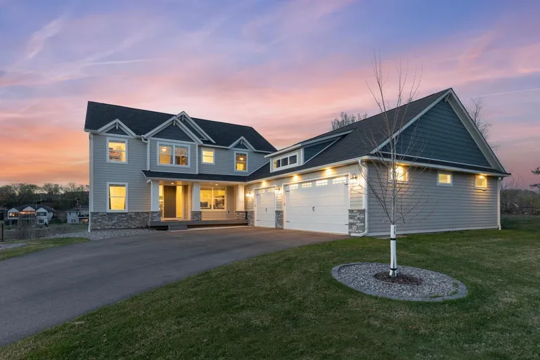 16860 Valley Rd, Eden Prairie, MN 55347-2833