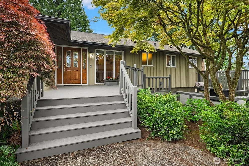 1516 184th Ave NE, Bellevue, WA 98008