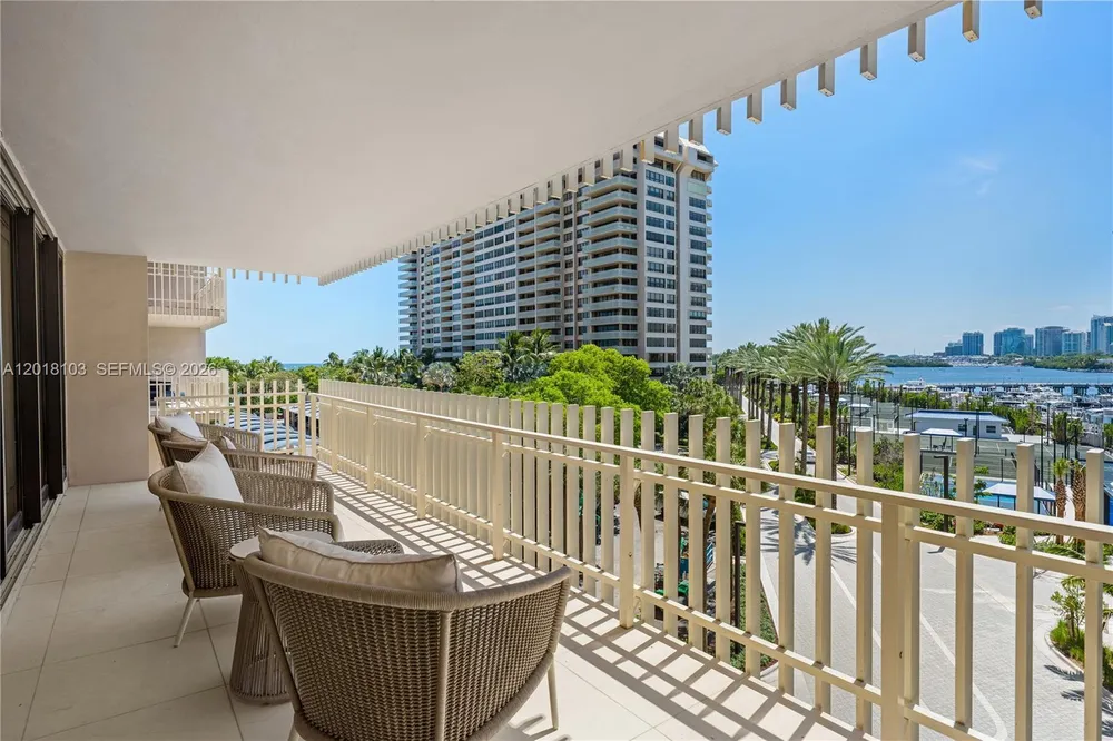 3 Grove Isle Dr, Miami, FL 33133