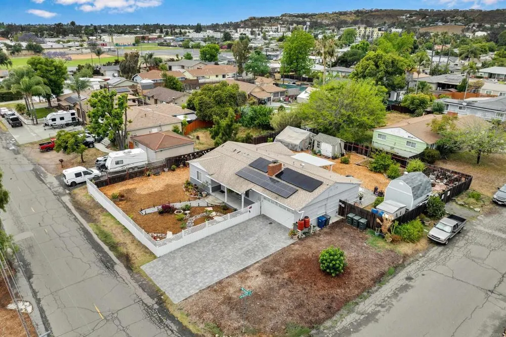 8150 Lincoln St, Lemon Grove, CA 91945