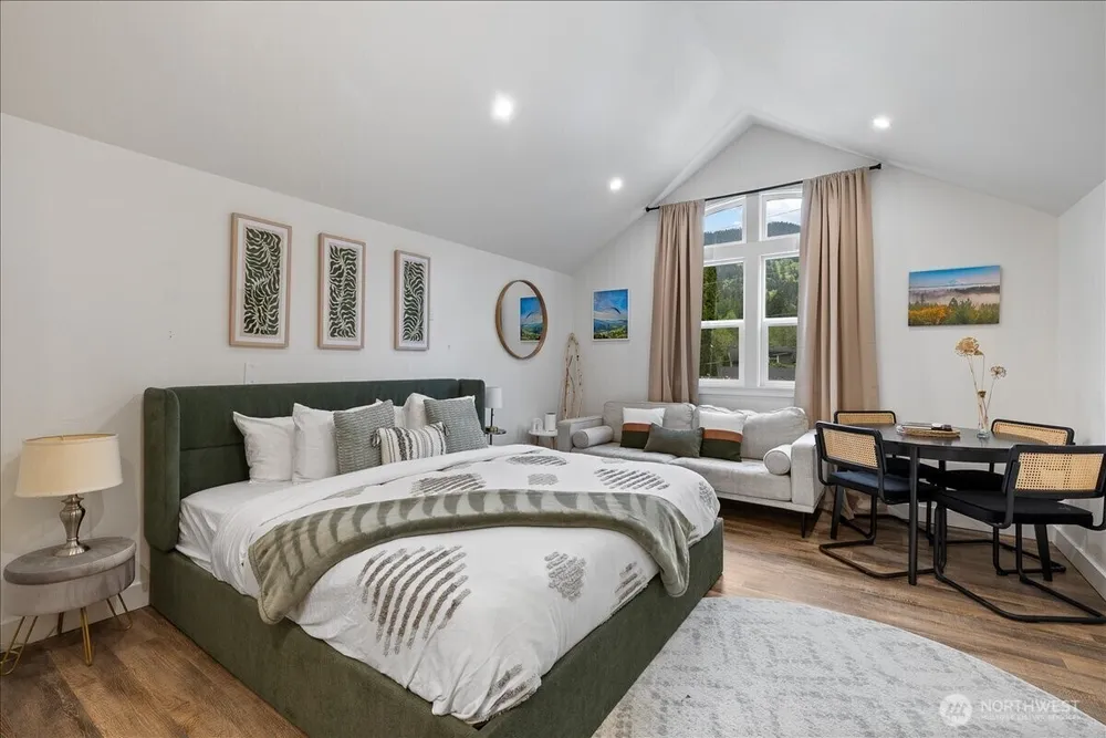 1109 Lewis Ln SE, Issaquah, WA 98027