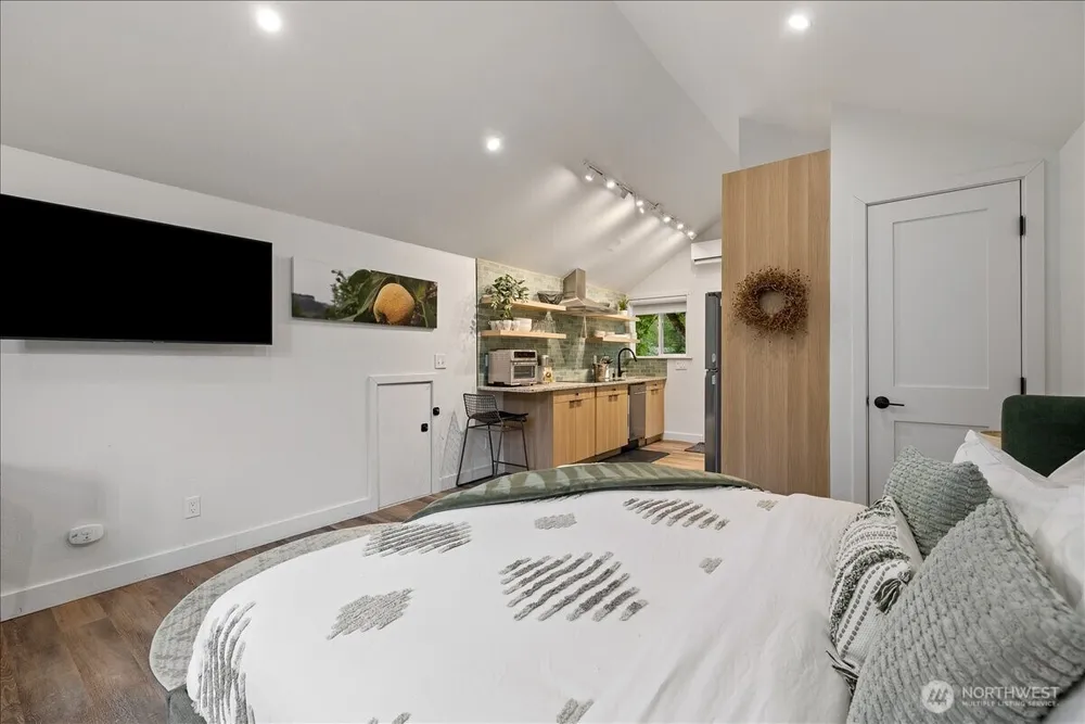 1109 Lewis Ln SE, Issaquah, WA 98027