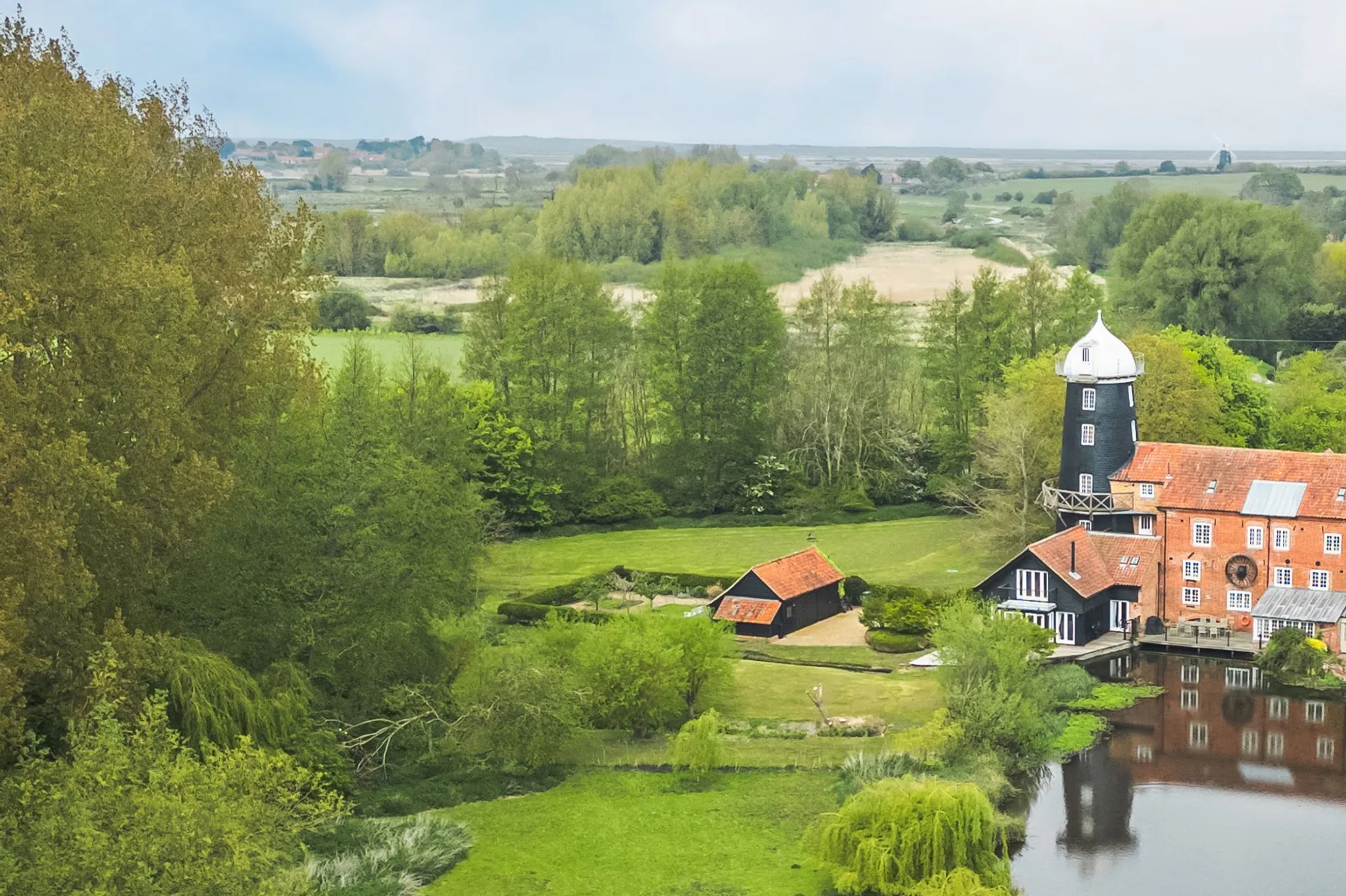 Historic Mill In Burnham Overy Town