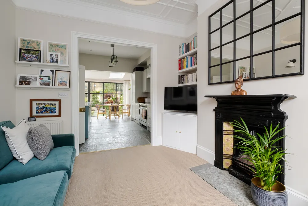 Milton Grove, London, N16