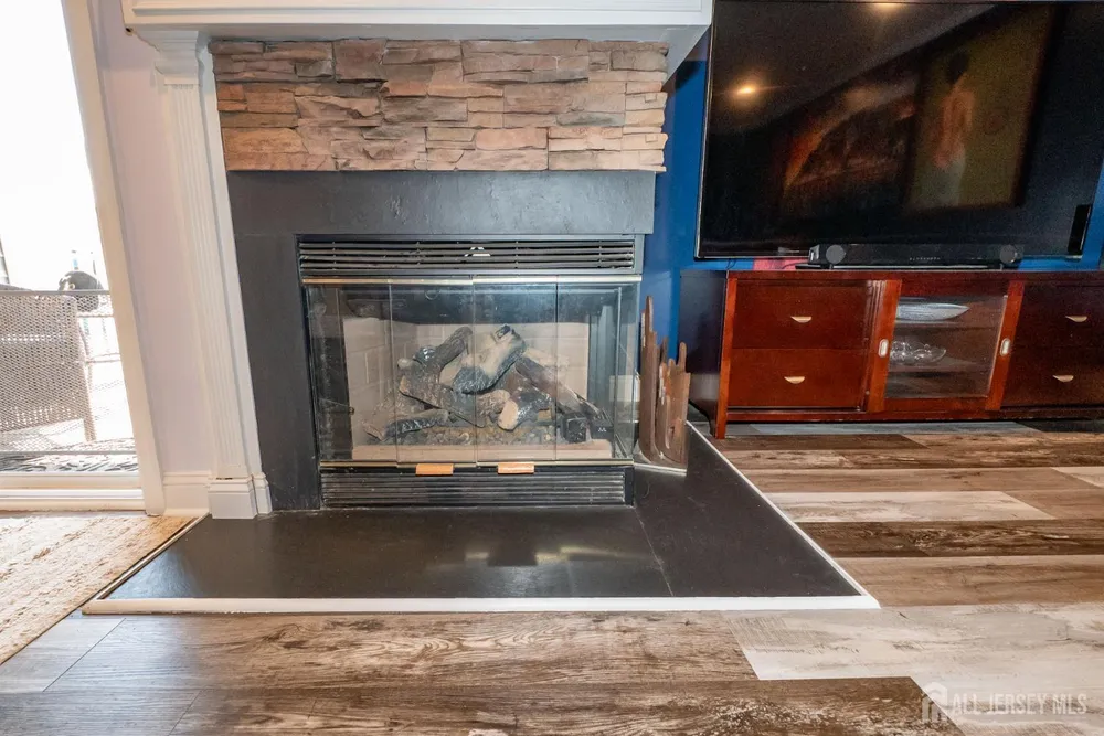 68 SANDHILL ROAD, Jamesburg, NJ 08831