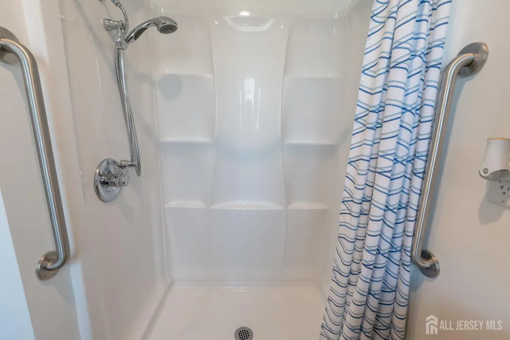 68 SANDHILL ROAD, Jamesburg, NJ 08831