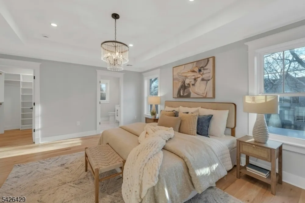 21 Spruce St, Cranford, NJ 07016