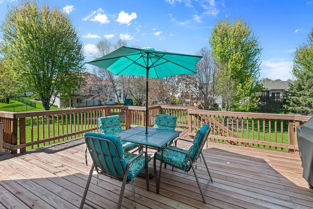3406 Hartford Rd, Woodbury, MN 55125