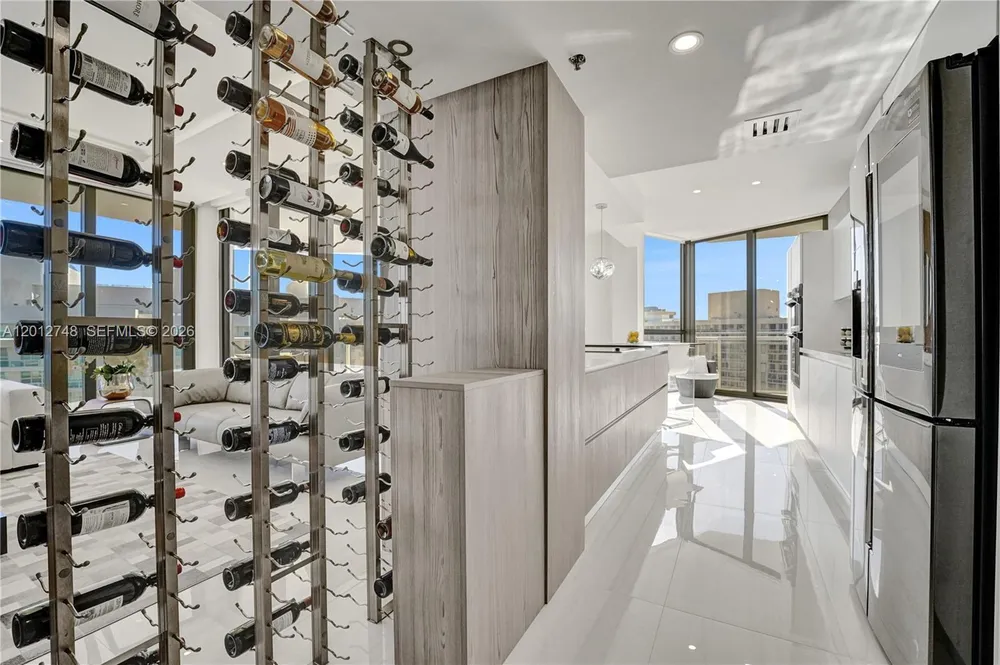 20281 E Country Club Dr, Aventura, FL 33180