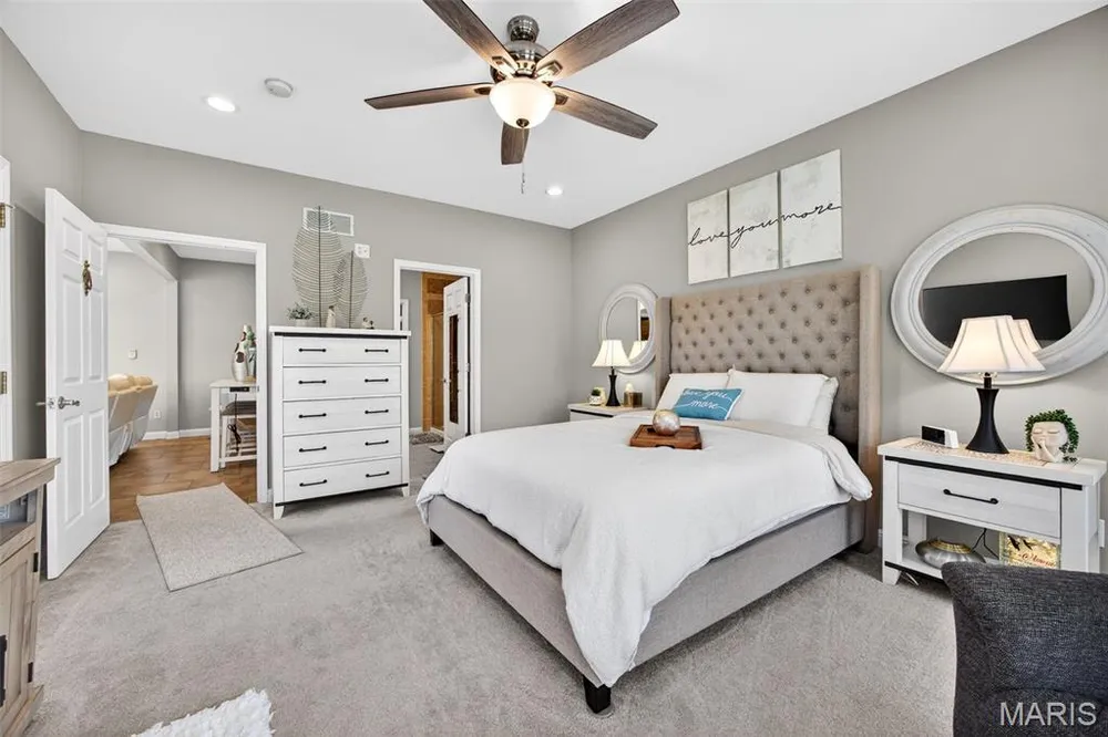 608 Sterling Terrace Dr, St Charles, MO 63301